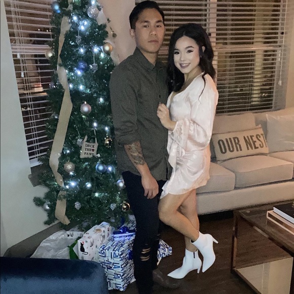 Light pink wrap mini dress - Picture 2 of 2